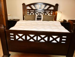 The Village Courtyard Hotel - 9