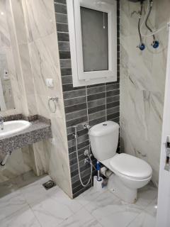 Selina Apartments - 3