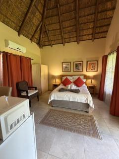 SETLHARE GUEST LODGE - 5