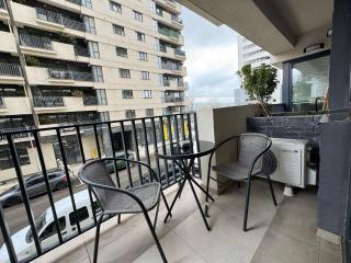 Free Coffe & Parking at Coquette Apartments Airport & CityCenter - 3