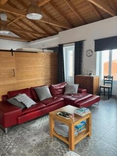 Casa Laryssiou - 1