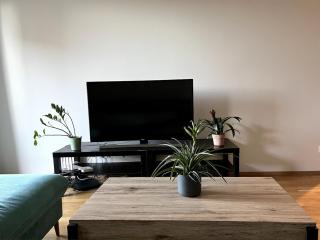 Cozy City Center Apt with Desk - Steps to Old Town - 5