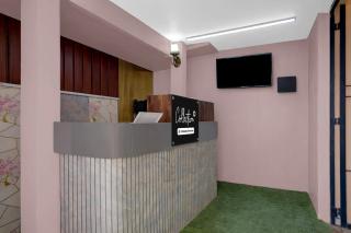 Collection O Jalukbari Bus Stand Formerly Velvet Stay - 9