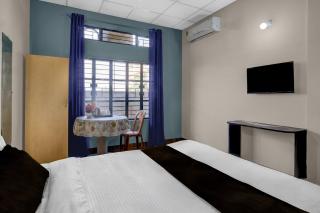 Collection O Jalukbari Bus Stand Formerly Velvet Stay - 5