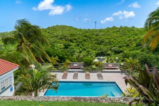 Charming Private Cottage in Gated Estate - Belmont - 3