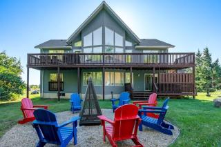 Large chalet 3 King bed Sauna-Hot Tubs Projector - 5