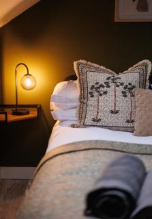 Upper Eastside Loft - Cosy & Convenient to Belfast - 9