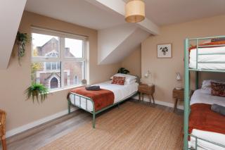 Upper Eastside Loft - Cosy & Convenient to Belfast - 4