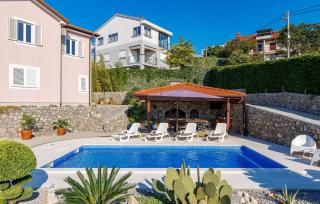 Beautiful Apartment In Kostrena - 2