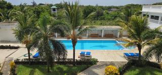 Becky Homes Diani Beach - 2BR with AC & Pool - Diani Beach - 3