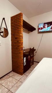 Rochas - Suíte no Centro de Viçosa do Ceará - 0