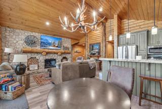 Deer Valley 2BR Condo with Hot Tub Walk to Lift - 2