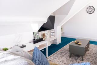 BOHO BEACH HOUSE- SLEEPS 8- 2 MIN DRIVE FROM BOSCOMBE PIER- SUPERFAST WiFi- FLAT SCREEN SMART TV- FREE ON STREET PARKING! - 6