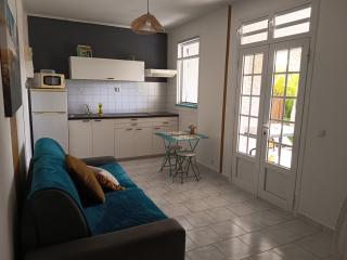 T2 jardin clos Les Nids de la Colline - 2