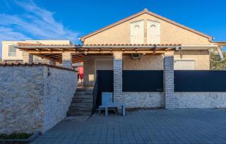 Gorgeous Home In Posedarje - 1
