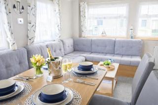 Private Caravan Camber Sands - 9