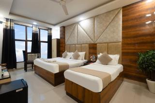 Hotel Krone Plaza New Delhi - 2