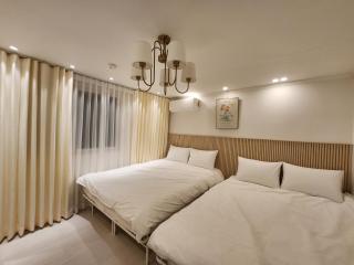 Yeon stay-홍대입구도보6분,3룸4베드,가족여행,친구여행,최신시설 - 8