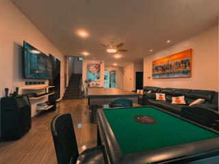 BBQ,Canoe,KTV, Up to 15 Pax, Entire Villa - 1