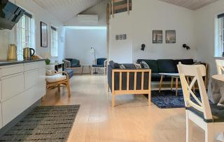 Nice Home In Nexø With Outdoor Swimming Pool - 8