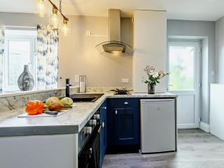 2 Bed in Poole 92578 - Poole - 7