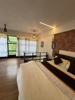 oak stays by hillwayn - 0