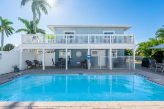 Blue Pearl Manor Upper by Sun Palace Vacations - 6