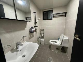 Cozy home Hapjeong Hongdae, parking available, negotiable - 1