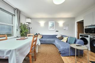 Panoramic Sea View Beach Apartment - Dunluce Park 6 - 5