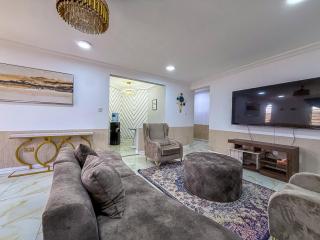 Chanan Court Apartment - 1