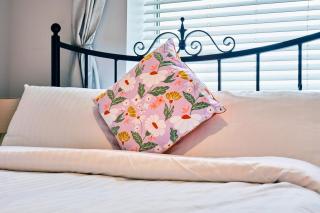 Victorian Apartment Steps to Beach - West Beach 3 - 3