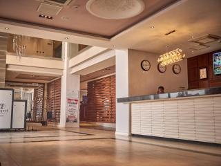 Tripod By Pedestal Hotel - 7