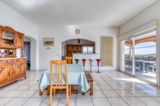 Villa 6-7p avec jardin et piscine - 1