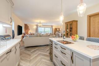 3 Bed in Brampton oc-p34636 - 1