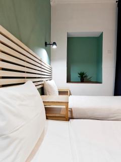 Cosyroom 3 - Pieta - 1