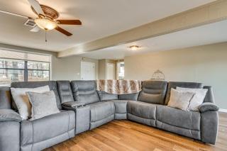 Lakefront Home with Yard and Deck in North Little Rock - 4