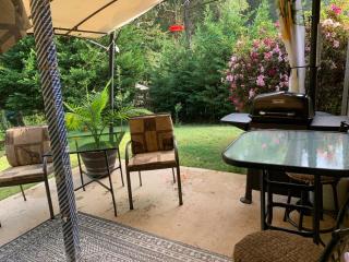 Spacious 4bdr house in a quiet neighborhood - 4