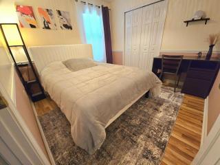 Spacious 4bdr house in a quiet neighborhood - 2