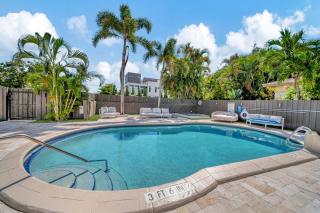 Waterfront Unit #2 20 Min Walk to Beach and Shops - 7
