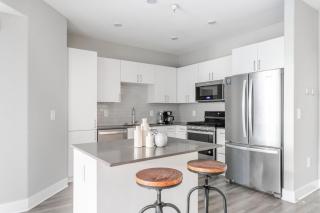 Playa Vista 2br w pool gym wd nr 405 LAX-985 - 6