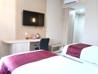 Sunflower Hotel Syariah near Juanda Airport - 7