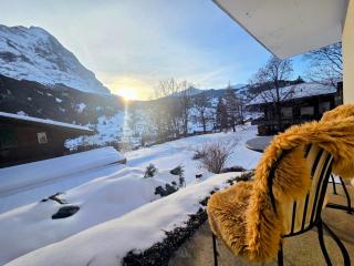 MOM - Alpine Boutique Apartments, Alpstein Eiger View Terrace, City Center - Grindelwald - 0