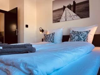 Ferienwohnung Sayntal - Blick auf Schloss Sayn - 5