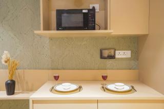 Aerovista Suites - Neon Homeotel- 1 kms from Airport - 7