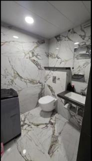 Aerovista Suites - Neon Homeotel- 1 kms from Airport - 4