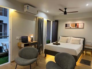 Aerovista Suites - Neon Homeotel- 1 kms from Airport - 2