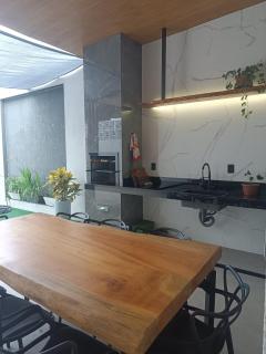 CASA - AR CONDICIONADO nos 2 quartos, Wi-Fi, a 400 metros da praia e da praça Dona Carmem - 3