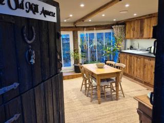 The Old Mill Annexe - 0