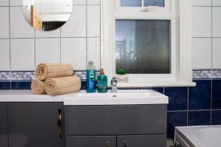 The Firs Holiday Home - 6