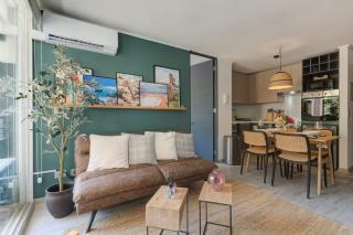 con Estacionamiento lavadora gym y piscina - 0